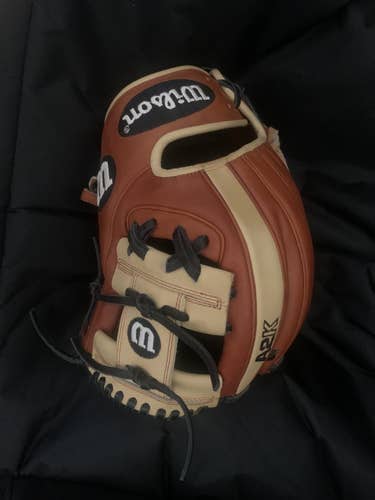 Brown High School/College Infield 11.5" A2K Baseball Glove