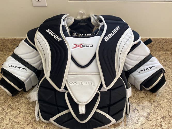 Bauer Vapor X900 Goalie Chest and Arm Protector Intermediate Medium