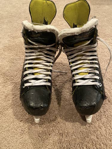 Senior Bauer Size 7.5 Supreme S27 Hockey Skates