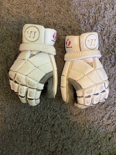 Team Canada Warrior Lacrosse Goalie Gloves 13"