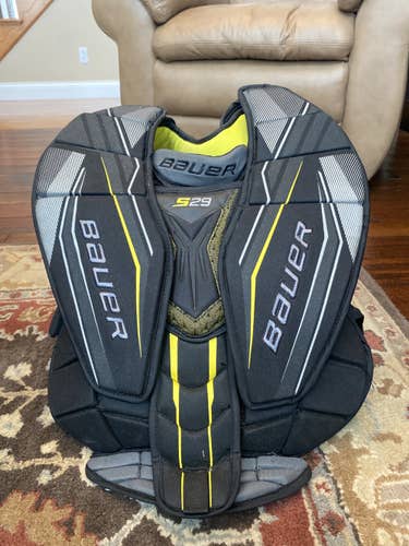 Used Small Bauer  Supreme s29 Goalie Chest Protector