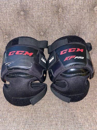 Used CCM KP pro SR knee pads