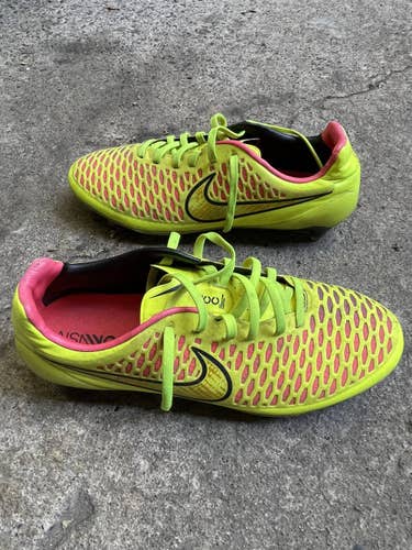 New Size 8.0 (Women's 9.0) Nike Magista opus FG Cleats