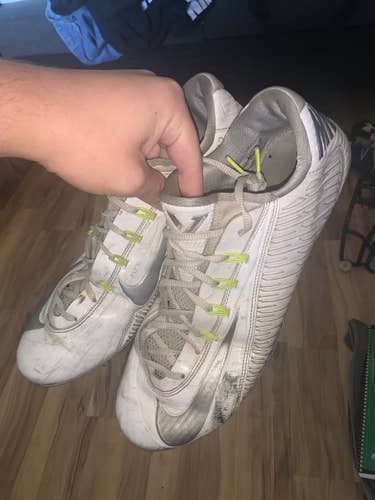 carbon vapor 2.0 cleats