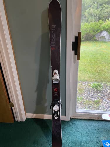 Liberty Helix 148 twin tip