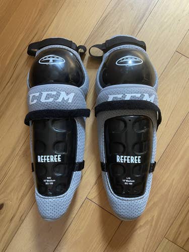 Brand New - Never Used CCM SG-100 Shin Pads