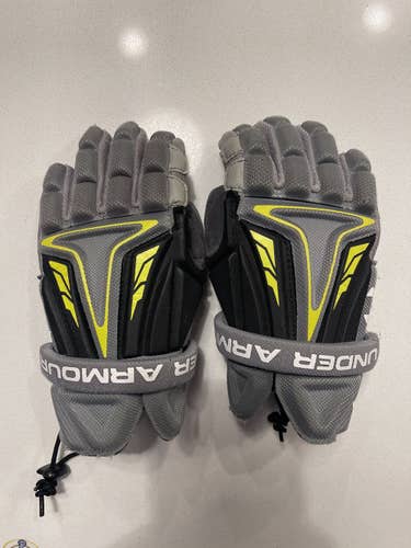 Youth Under Armour NexGen Medium Lacrosse gloves