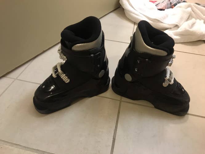 16.5 New Tecnica Ski Boots