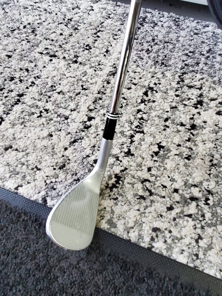 New Men's Cleveland Right Handed RTX Zipcore Wedge Regular Flex 52 Degree Steel Shaft