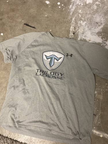 Gray Large Under Armour Shirt