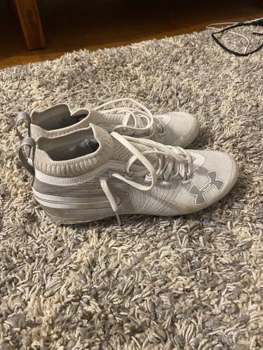 White Men's Size 12 (Women's 13) Under Armour Cleats