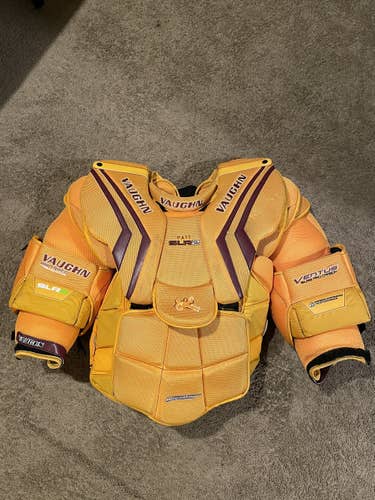 Senior Custom Large Vaughn Pro Stock Ventus SLR2 Goalie Chest Protector