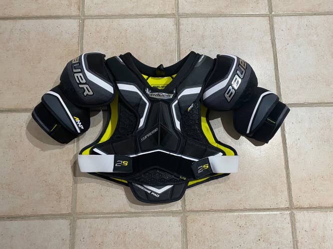 Senior Large Bauer  Supreme 2S Shoulder Pads