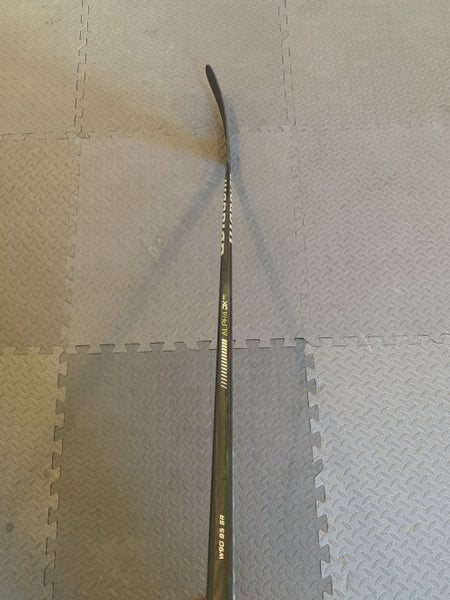 Senior Right Handed Mid Pattern Pro Stock Alpha DX Pro Hockey Stick