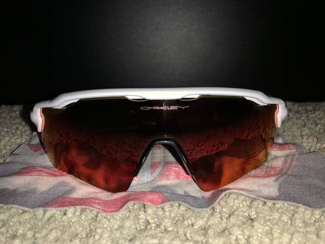 White Men's Oakley Radar EV Sunglasses