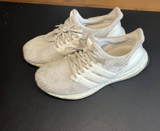 Like New Size 6 1/2 Adidas Ultra Boost