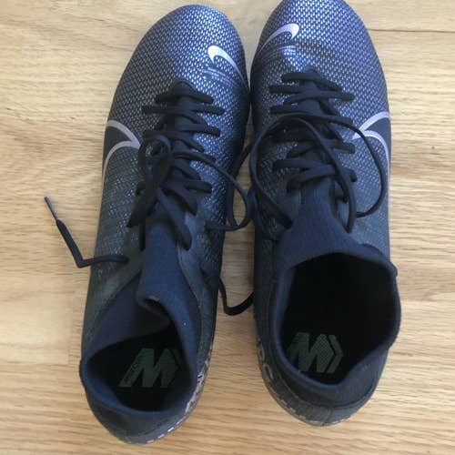 Black Used Men's Size 9.0 (Women's 10) Turf Cleats Nike Mercurial Vapor Cleats