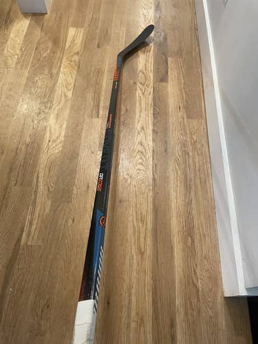 Senior Right Handed Toe Pattern Covert QR Edge Hockey Stick