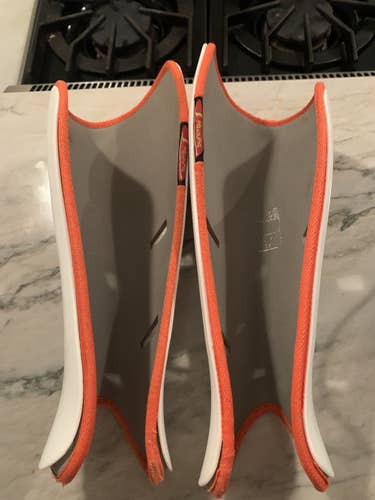 Easton synergy Shin guards