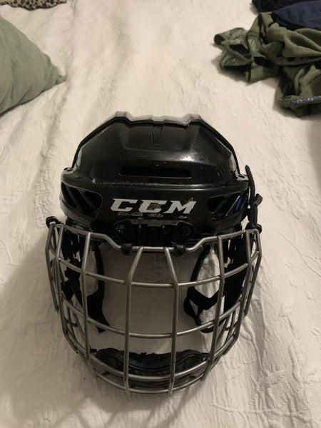 CCM FItlite 3DS junior hockey helmet-cage combo