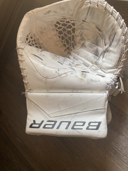 White Senior Used Bauer Regular Reactor 5000