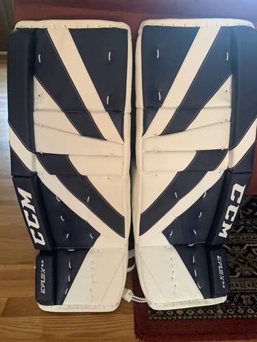 Extreme flex 5.9 Goalie Pads INT 31+1