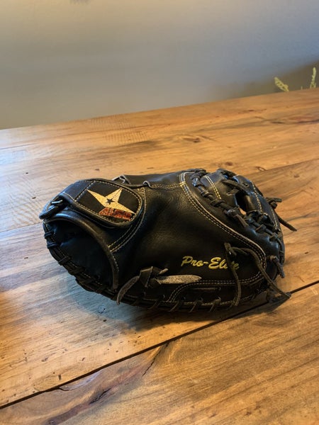 High School/College Right Hand Throw 33" CM3000SBK Catcher's Glove
