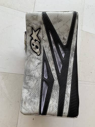 Brian’s Senior Regular G-Netik III Blocker And G-Netik II Glove