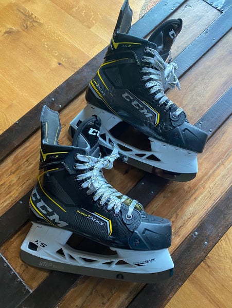 Senior CCM Size 7 EE Super Tacks AS3 Hockey Skates