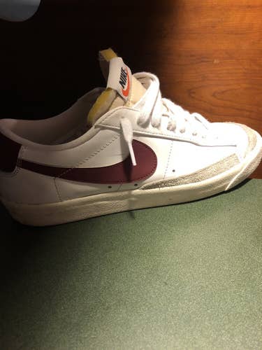 White Men's Size 11 Blaizers