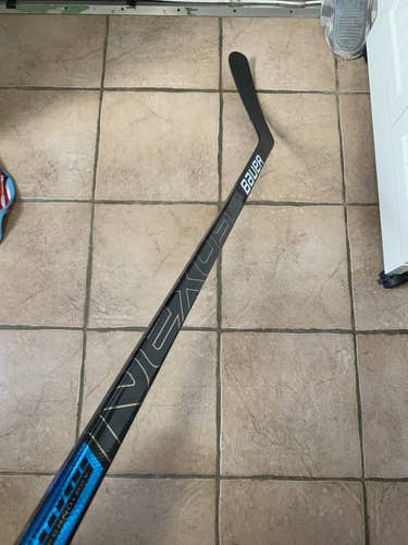 Sr LH Pro Stock Nexus 2N (S19 Dressed) Stick