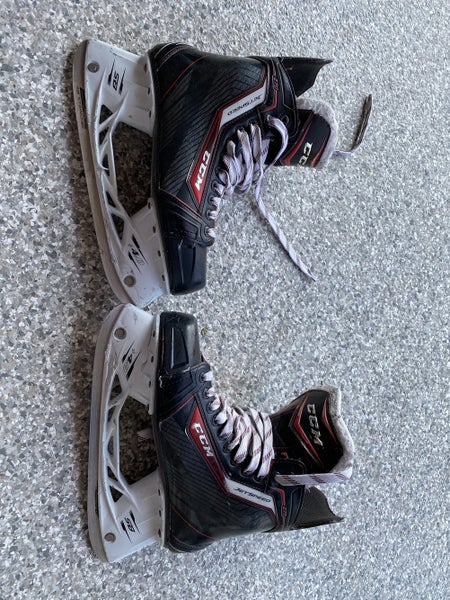 Senior CCM Regular Width Size 8.5 JetSpeed 270 Hockey Skates
