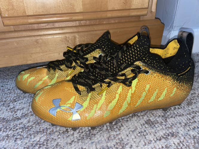 under armor football cleats