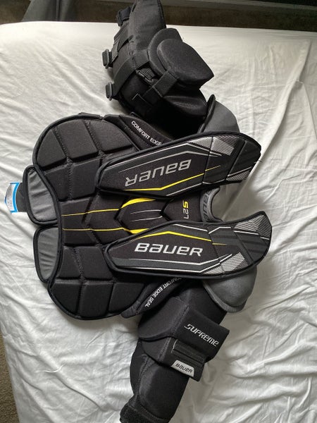 Junior New Large Bauer Supreme S27 Goalie Chest Protector