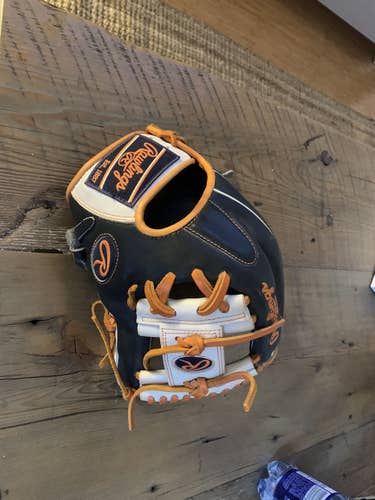 Black High School/College Infield 11.5" Heart of the Hide Baseball Glove