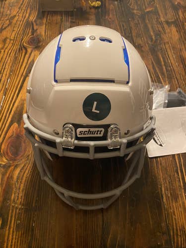 New Large Schutt F7 Helmet