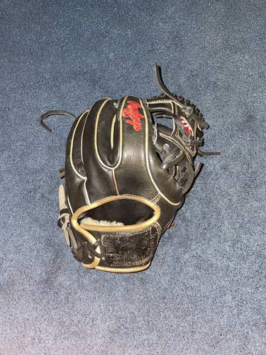 Used Right Hand Throw 11.5" Baseball Glove
