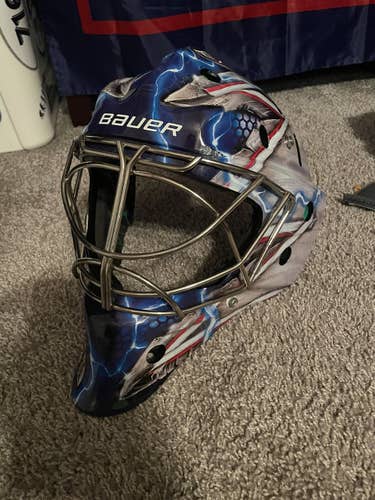 Black Used Bauer NME 4 Goalie Mask