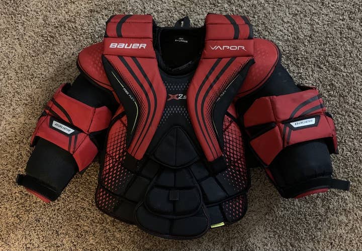 Intermediate Used XL Bauer Vapor X2.9 Goalie Chest Protector