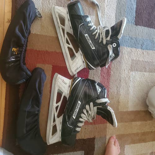 Junior Used Bauer Supreme S190 Hockey Goalie Skates Size 2.5
