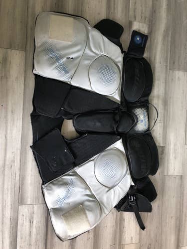 Silver Senior Medium Bauer  Supreme One95 Hockey Pants