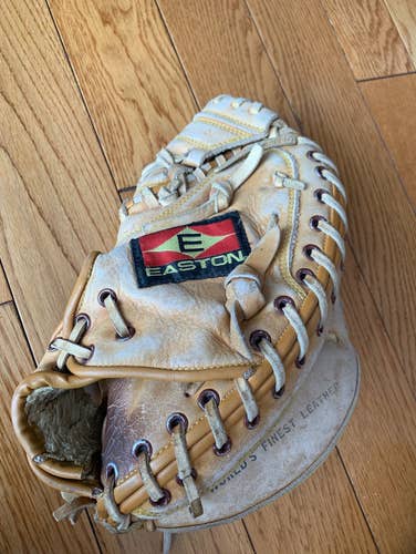 Easton EX220 Youth Leather Baseball Mitt Glove RHT