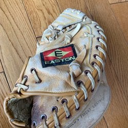 Easton EX220 Youth Leather Baseball Mitt Glove RHT