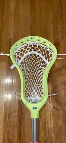 Nike Lakota 3, volt dye head