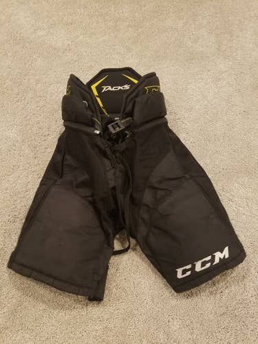 Black Junior Used Small CCM Tacks 4052 Hockey Pants