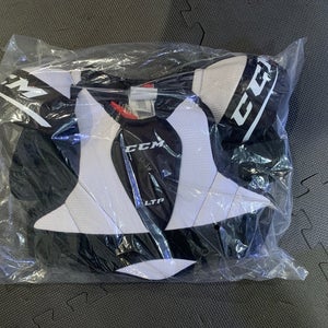 New Junior Small CCM LTP Shoulder Pads