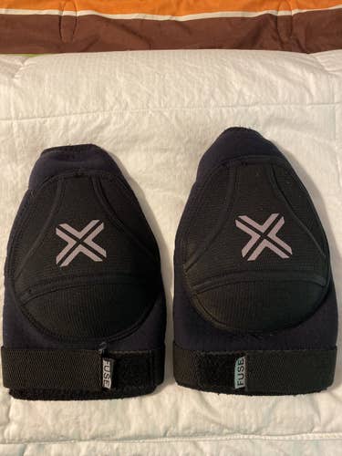 Fuse knee pads