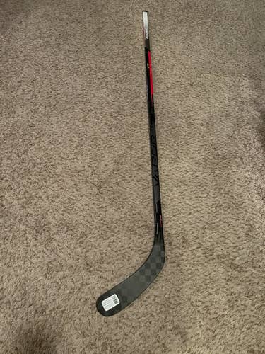 New Senior Bauer Left Hand Vapor Hyperlite Hockey Stick Mid Pattern