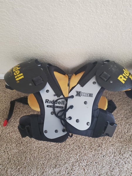Used Medium Riddell Shoulder Pads