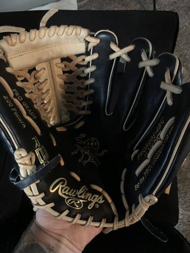 Black High School/College Infield 11.75" Heart of the Hide Baseball Glove